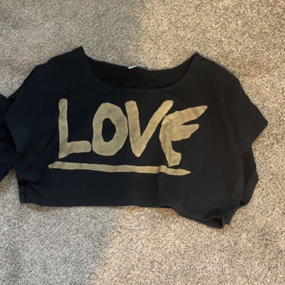 A black love crop top